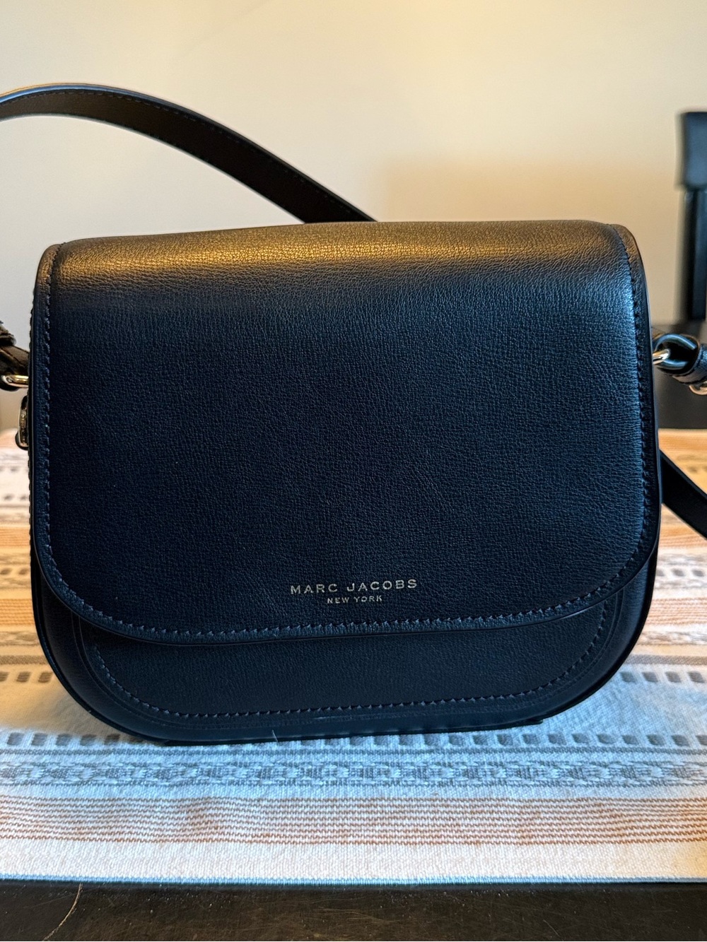Marc Jacobs Women's Black Leather Crossbody Bag